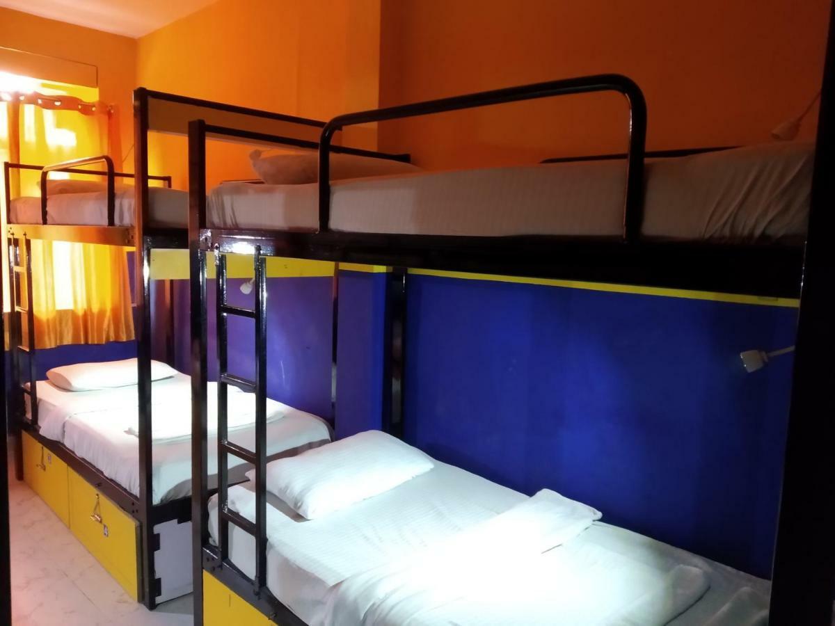 Bunk Hostel Delhi Nova Deli Exterior foto